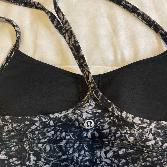 Lululemon flow Y bra - Picture 6 of 8